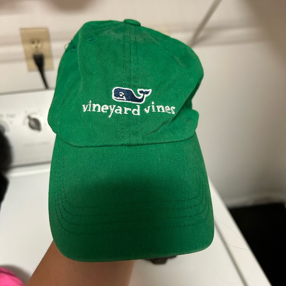 vineyard vines cap. green